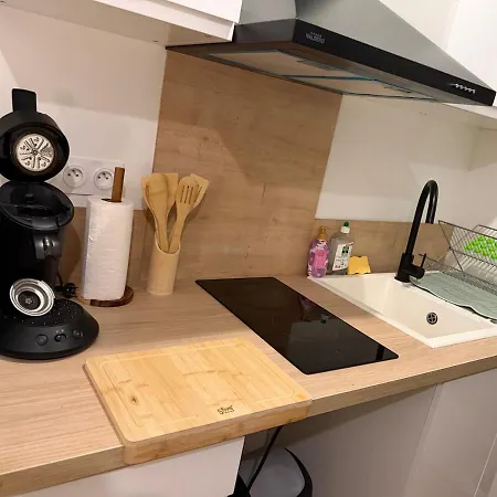 Charming, Quiet 2-bedroom Appartement *