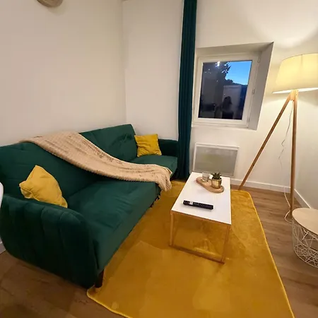 Charming, Quiet 2-bedroom Appartement Mazamet